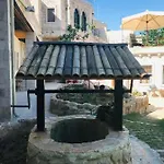 Sarnich Cave Hotel