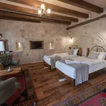 Sarnich Cave Hotel