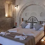 Hotel Sarnich Cave