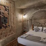 Hotel Sarnich Cave 3*