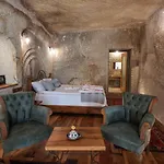 Sarnich Cave 3*