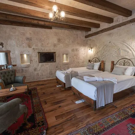 Sarnich Cave Hotel