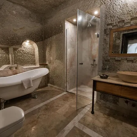 Sarnich Cave Hotel