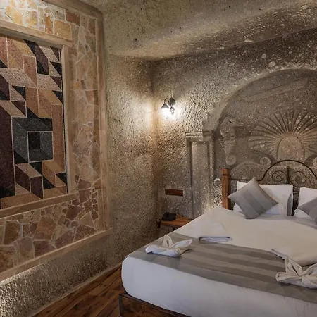Hotel Sarnich Cave 3*