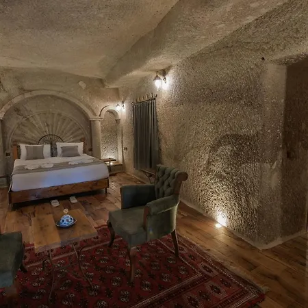 Sarnich Cave Hotel 3*