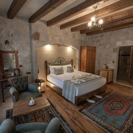 Sarnich Cave Hotel