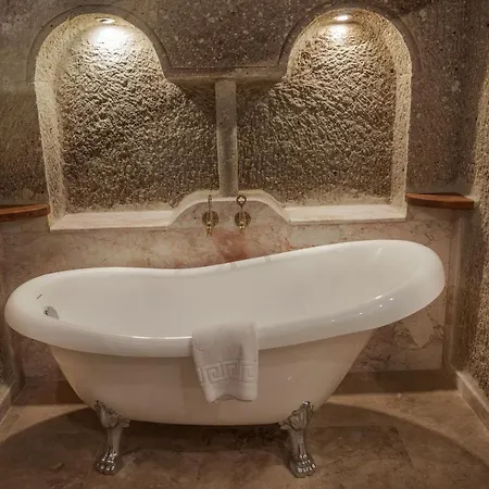 Hotel Sarnich Cave