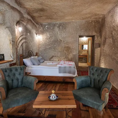 Sarnich Cave 3*