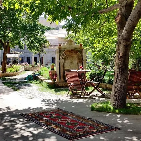 Sarnich Cave Hotel 3*