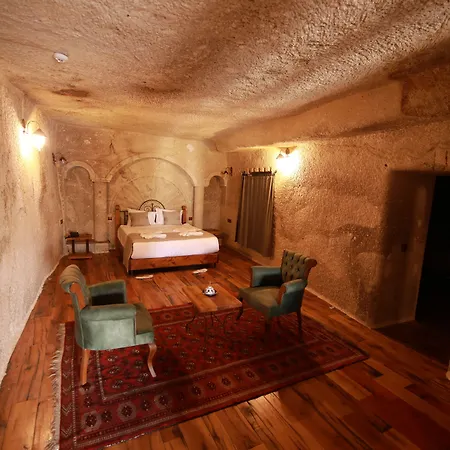 Sarnich Cave 3*