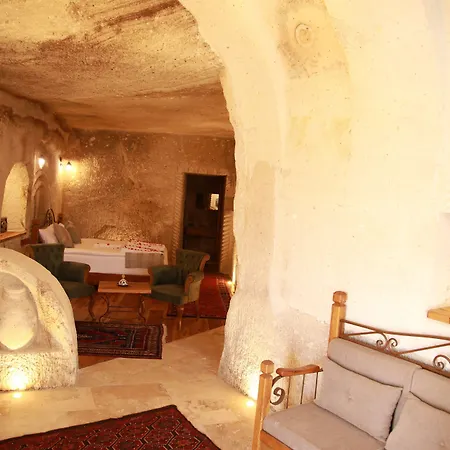Hotel Sarnich Cave 3*