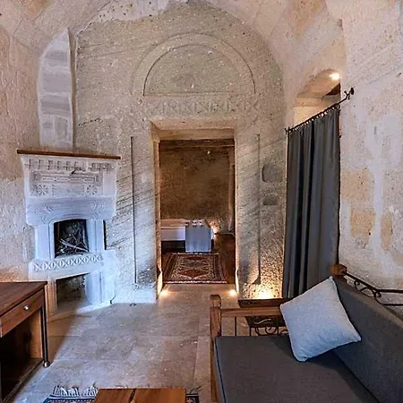 Sarnich Cave 3* غوريمِيه