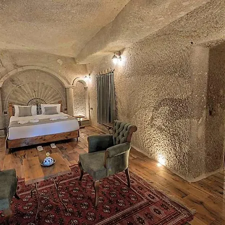 Sarnich Cave 3*