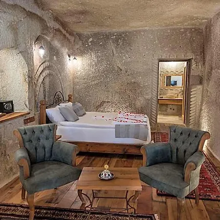 Sarnich Cave غوريمِيه