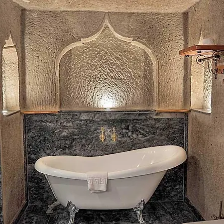 Sarnich Cave فندق غوريمِيه