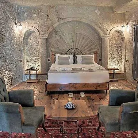 Hotel Sarnich Cave
