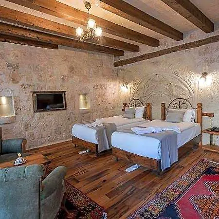 Hotel Sarnich Cave 3*