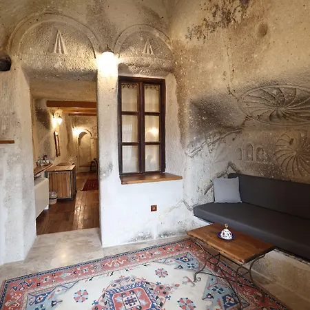 Hotel Sarnich Cave 3*