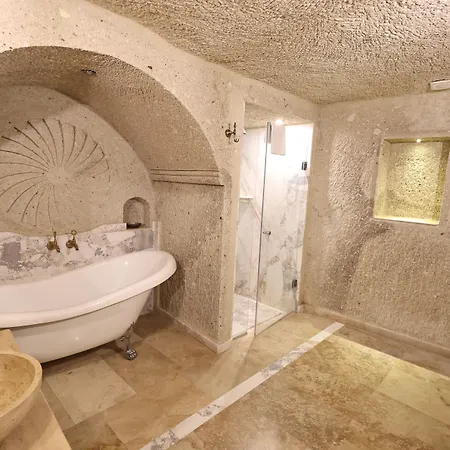 Sarnich Cave Hotel 3*