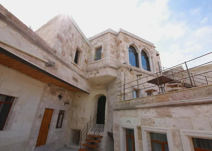 فندق Sarnich Cave