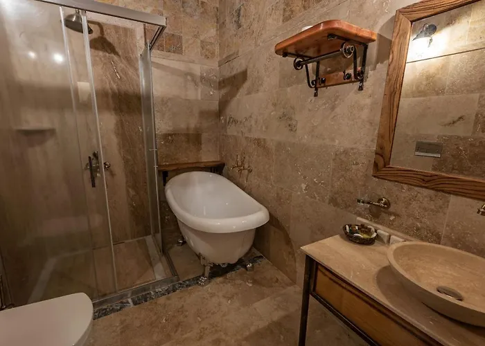 Sarnich Cave Hotel 3*