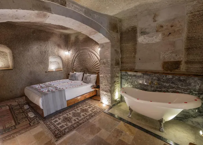 Sarnich Cave غوريمِيه