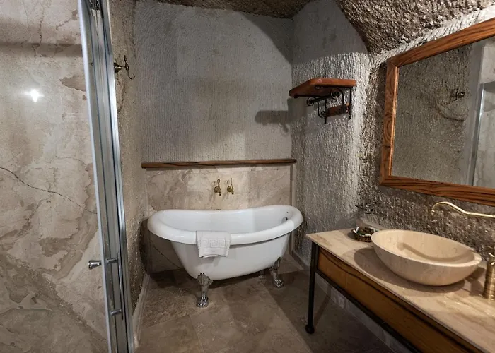 Sarnich Cave فندق غوريمِيه