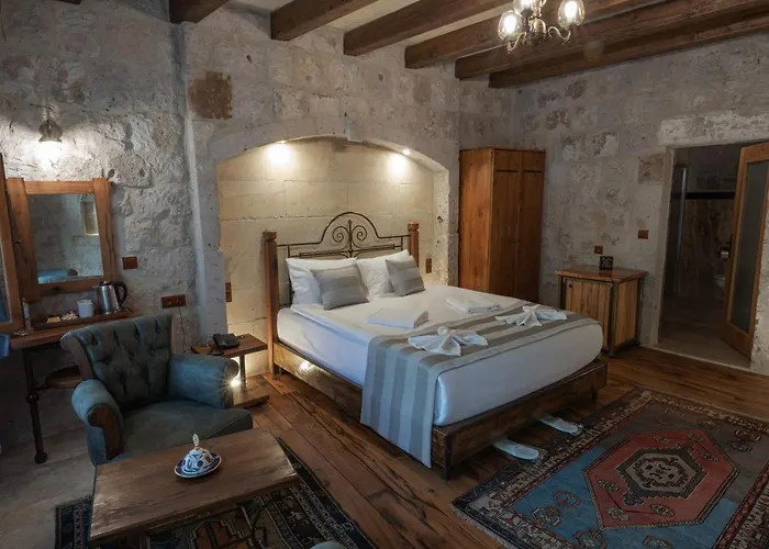 Hotel Sarnich Cave 3*