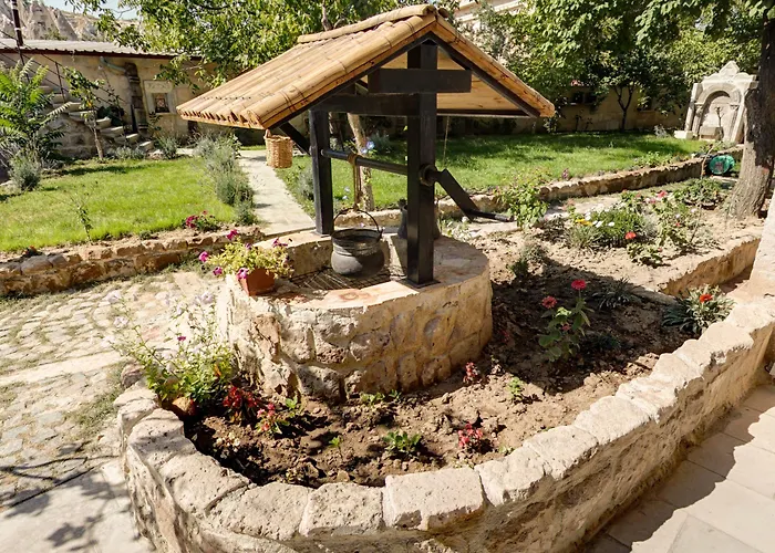 Sarnich Cave فندق 3*